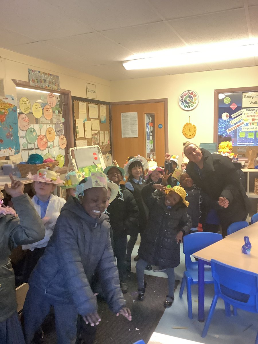 We would like to thank our parents for helping us to create such amazing Easter bonnets 🥰⭐️🐣 @csergeant3 @DeputyOLI  #olipcommunity