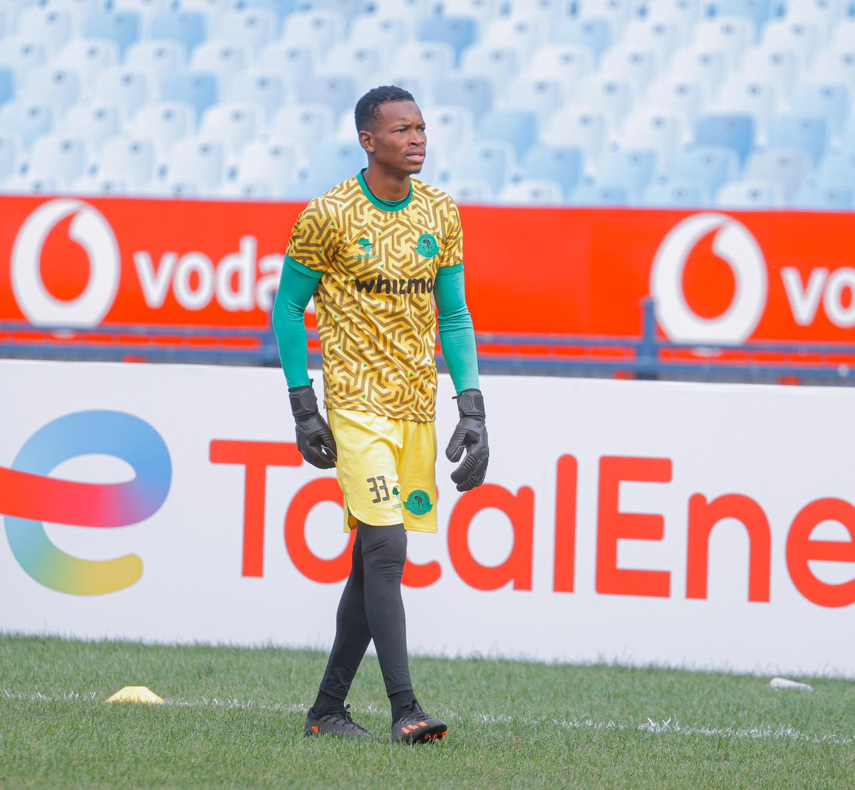 Unaweza kudhalilisha sifa ya mtu
Na kupunguza heshima yake.
Lakini hauwezi kamwe kumpokonya Neema
zake.