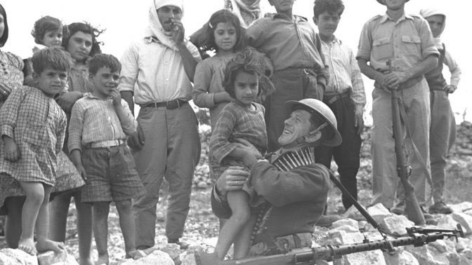 AlbasriEsmael's tweet photo. سهرة ماجنة في ربوع حيفا و ليلة 27 رمضان ، بينما هم يكفرون ويخونون اي شخص يحتسي فنجان قهوة او يأكل قطعة قطايف ، نعم يا أمة الاسلام  انها حيفا حيفا التي استشهد على ثراها القائد عيد البرقاوي ورفاقه رحمهم الله من ابناء نجد العذية ومكة المكرمة والطائف وابها وتبوك والجوف ونشامى الاردن بعد ان تعرضوا للغدر والخيانة من اجداد هؤلاء السفلة، ثم ثم ألقوا جثثهم على الطريق العام  رحمهم الله وخرجوا يستقبلون الهاجاناه استقبال الفاتحين ، ثم  عندما هب القائد محمد بن حمد الحنيطي السالمي الحربي في محاولة استعادة مدينة حيفا تعرض لكمين قتل فيه رحمه الله وكل من معه رحمهم الله وكان ذلك بوشاية من اهالي حيفا وعلى رأسهم رئيس بلدية حيفا ….