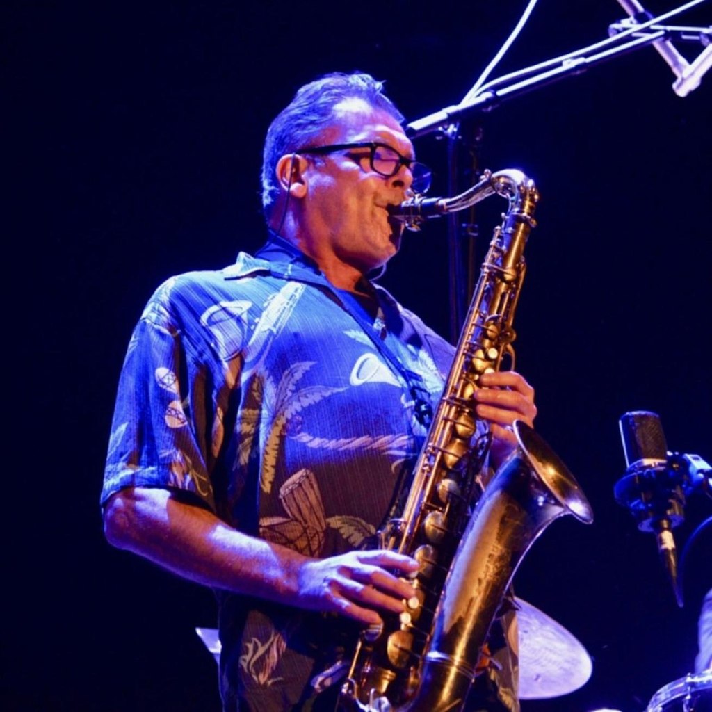 Jazz Day Journée internationale du Jazz concert gratuit Michel Fernandez 5TET au Hot Club de Lyon le 30 avril 24 à 20h30
hotclubjazzlyon.com/evenements/202…