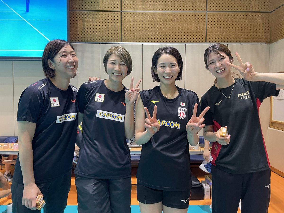 女子日本代表🇯🇵NTC合宿にアントラージュから #荒木絵里香 さん #木村沙織 さん #狩野舞子 さんが参加されました😍 #古賀紗理那 選手との素敵な写真をお届けします😊 今週末は石川県で紅白戦です✨ #OneTeamOneDream