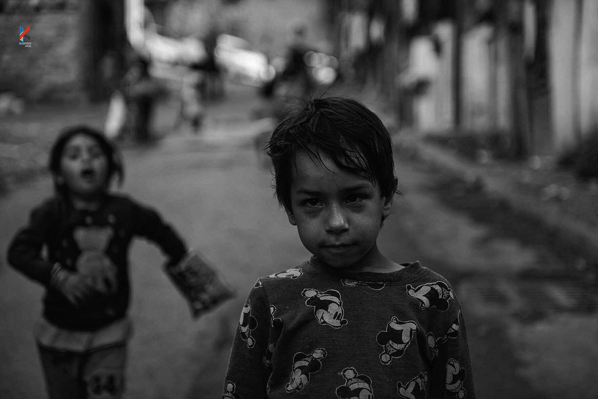 #blackandwhite #unicef #unesco #blackandwhitephotography #bnw #Cinema #cinematic #cinematography #film #filmphotography #portrait #magnumphotos #photo #photographer #photography #photographers #photojournalism #streetphotographer #streetwear #streetphotography #Refugees #zeyrek