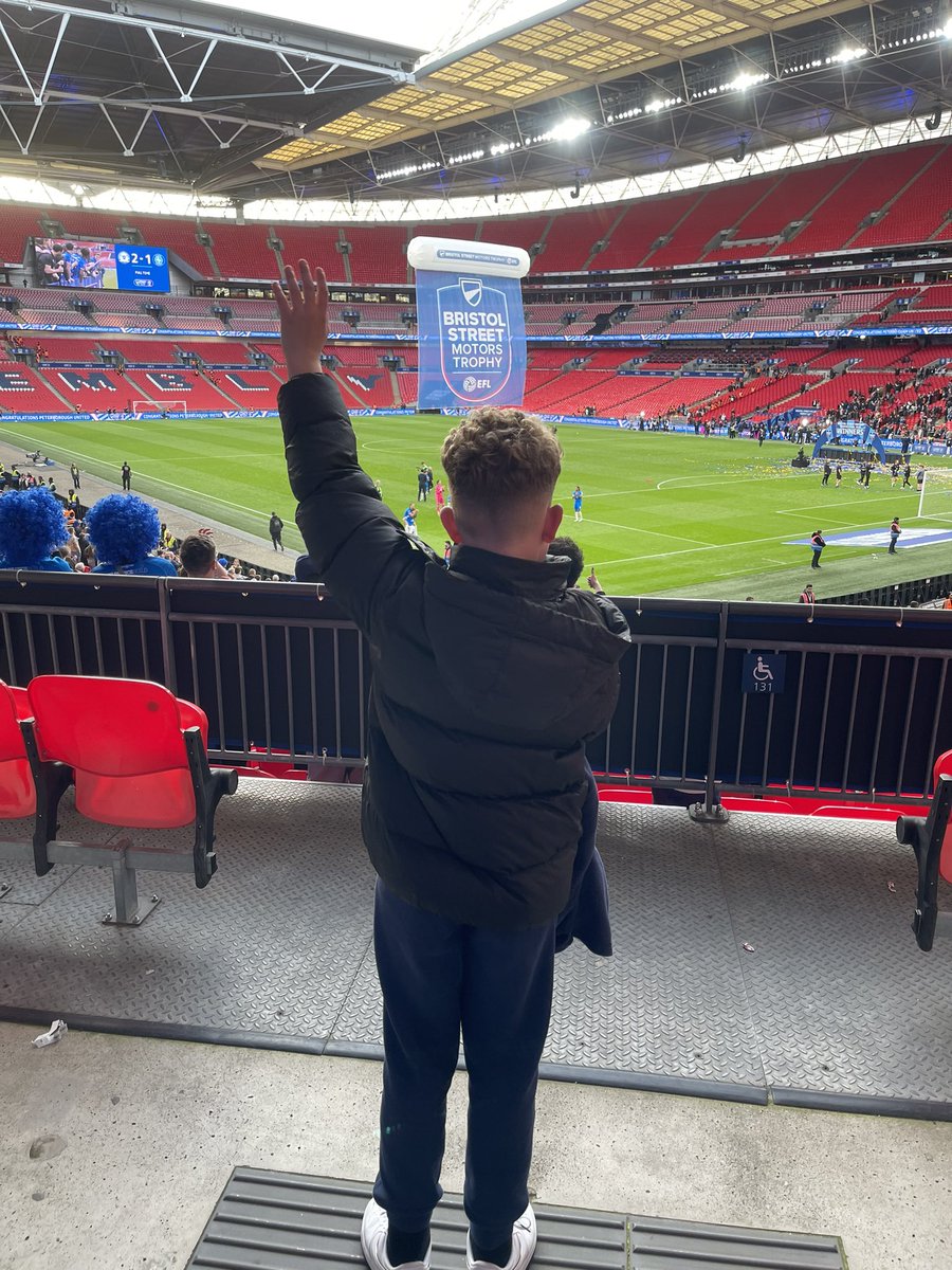 This exactly , he’s 11. @theposh 🔵🔵⚪️🎩