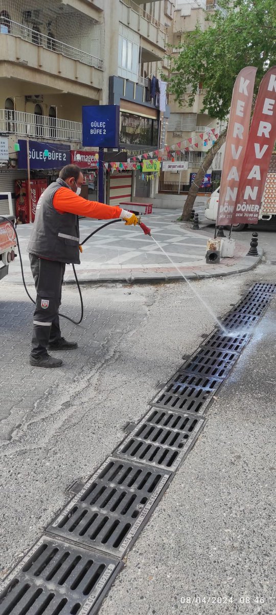 Park, bahçe ve sokaklarda vektörle mücadele çalışmalarımız devam ediyor🚧

Sağlığınız bizim için çok önemli❤️