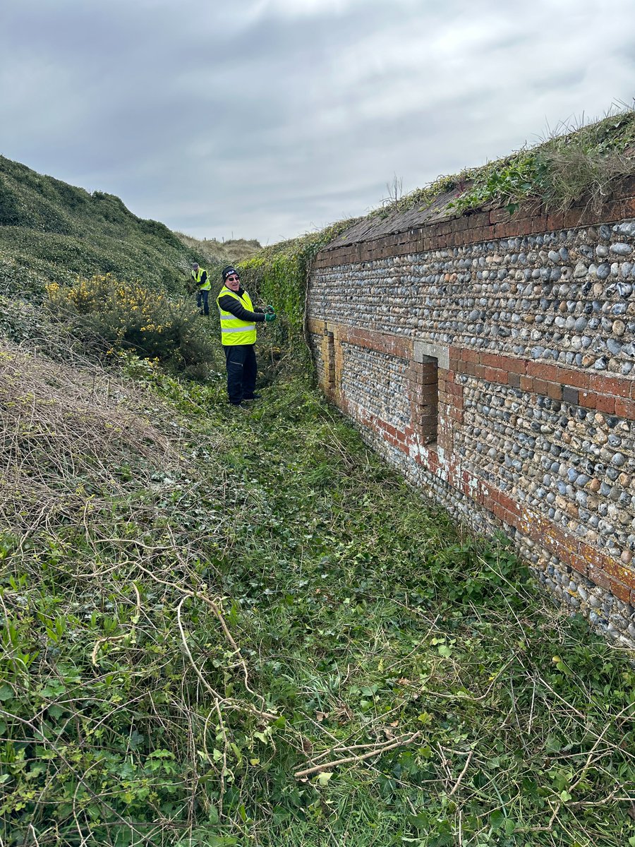 Littlehampton Fort tweet media
