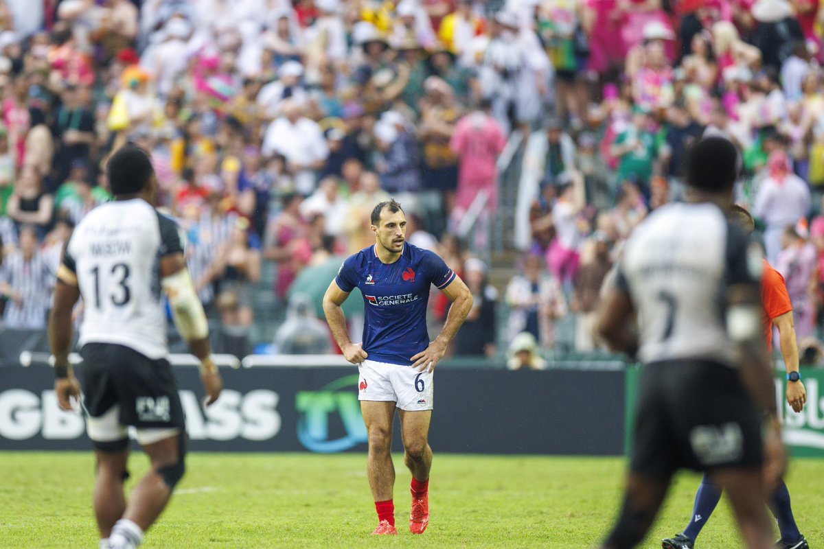 The Seven Family in Hong Kong ⚡️
Merci pour tout votre soutien 🙏

#rugby #rugbysevens #worldrugby7s #hongkong #hksevens #france #francerugby #team #teamfirst #hsbc #hsbcsevens #societegenerale