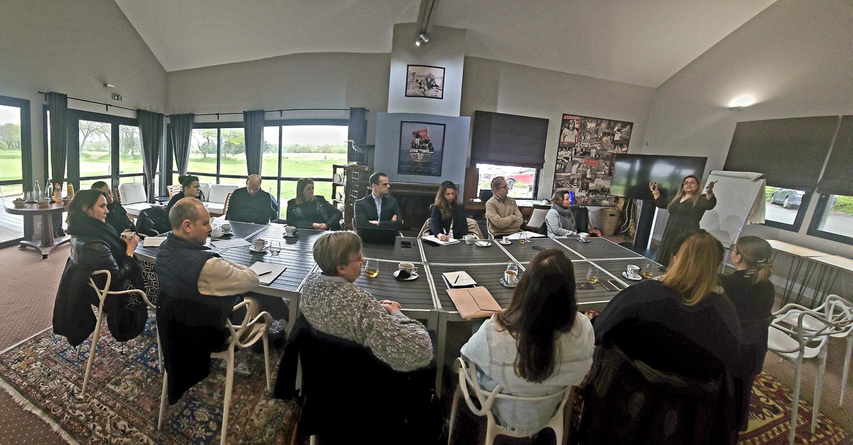 Merci de votre présence à la dernière matinale de @guerandeatlantique sur le thème "Et si vous vous décidiez enfin à réveiller le leader qui sommeille en vous ?  <a href="/GuerandeATL/">GUERANDE ATLANTIQUE</a>, asso soutenue par <a href="/CCINantes/">CCI Nantes St Nazaire</a>  <a href="/FarrouetPRO/">Fabienne ARROUET PRO</a> #matinale #RemerciementsIntervenante #reseau #matinale