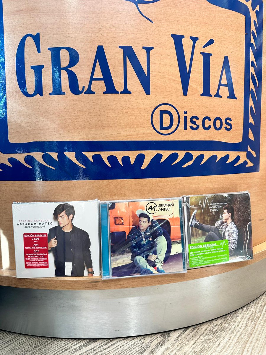 Gracias a una tienda de Córdoba, ya tengo 3 de los discos, poco a poco. Muchas gracias a <a href="/DiscosGranVia/">Discos Gran Via</a>, que en seguida me han llamado. Empresa familiar muy recomendable, más info 👉 granviadiscos.com cc <a href="/AbrahamMateo/">Abraham Mateo</a> <a href="/Abraham_MateoPT/">Abraham Mateo Club F</a> Seguimos! #fans #abrahammateo #música
