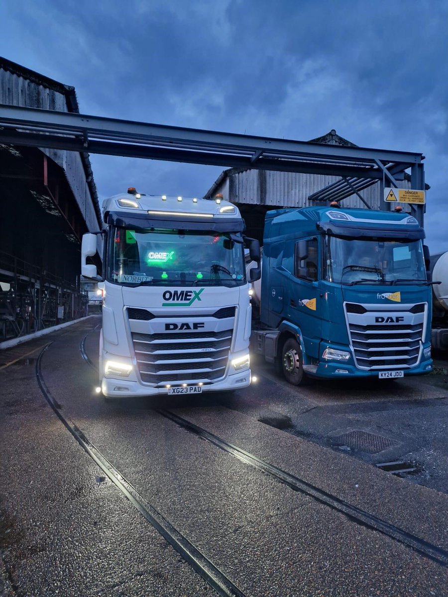 📸Loading liquid fertiliser Thanks to one of our drivers for this picture. Our 11 distribution hubs are working around the clock so you have your liquid #fertiliser when you need it 🌱💧