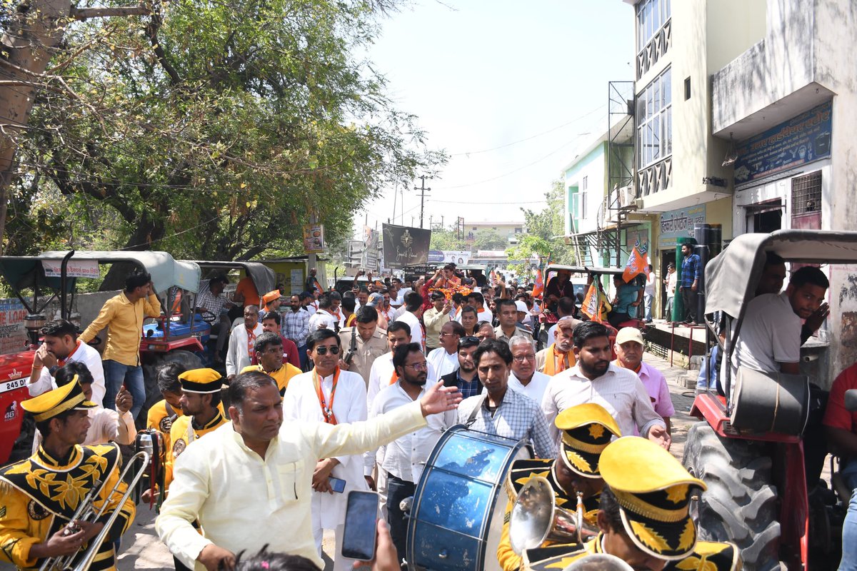 arungovil12's tweet image. मेरठ-हापुड़ के असौड़ा गाँव में जनसंपर्क अभियान। सभी के उत्साह से साफ़ है कि हम मेरठ को भारी जीत की ओर ले जा रहे हैं। 🙏

#Meerut #BJP