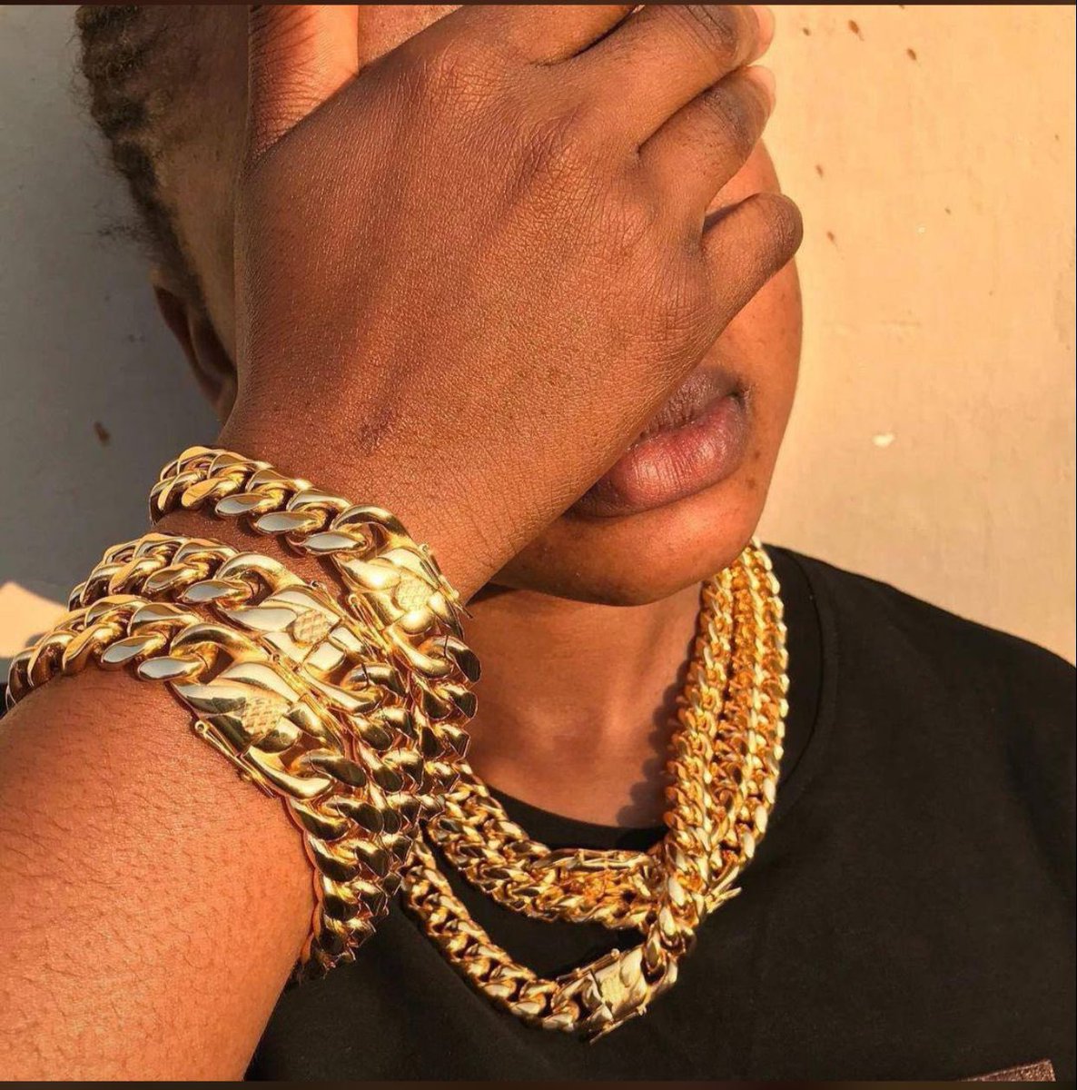 @bigmanfarouk Bangles, Cuban chains and hand chains are available in store as displayed ✅