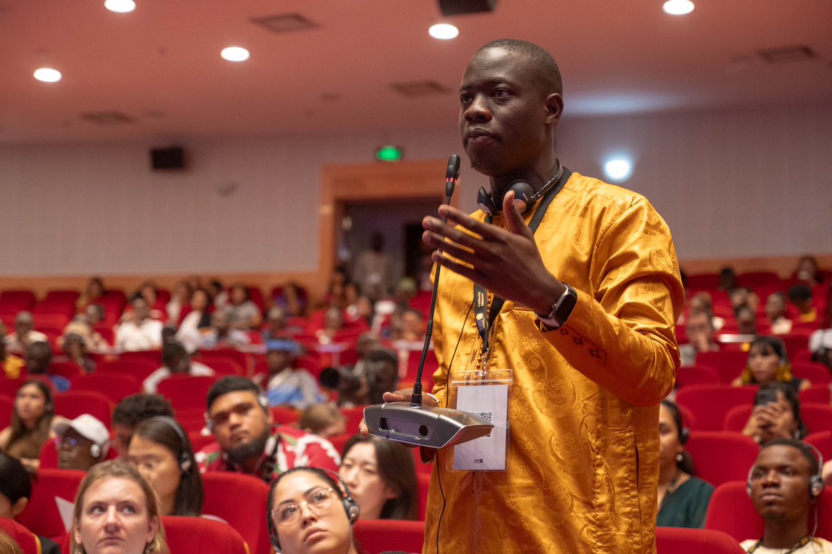 Last week, I had the honor of speaking at the Global Youth Dialogue in #Benin. I shared perspectives on meaningful youth & women engagement in peace process for the overall realization of the #ICPD goals. Glad to have shared a panel with @felipepaullier 🙏🏿@UNFPATheGambia