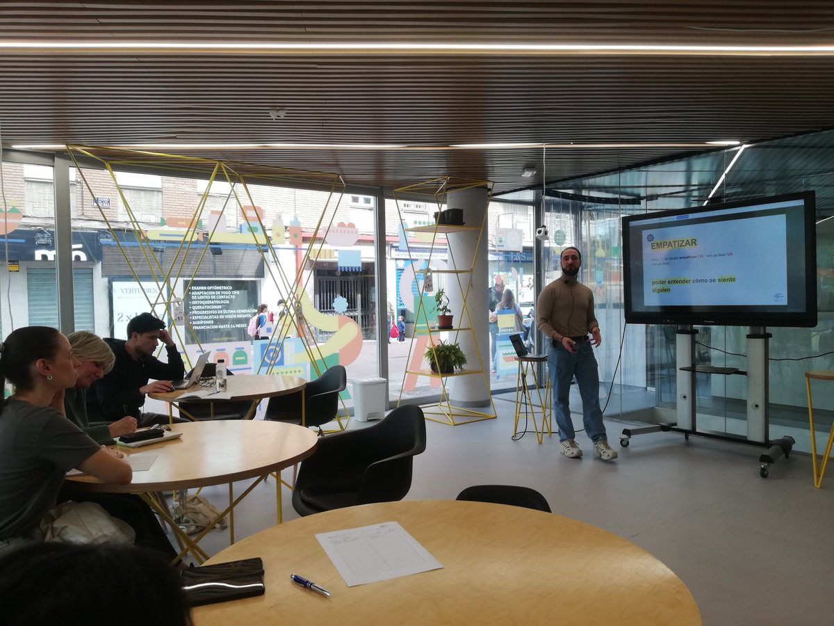 BiotechFashionGirl tweet media