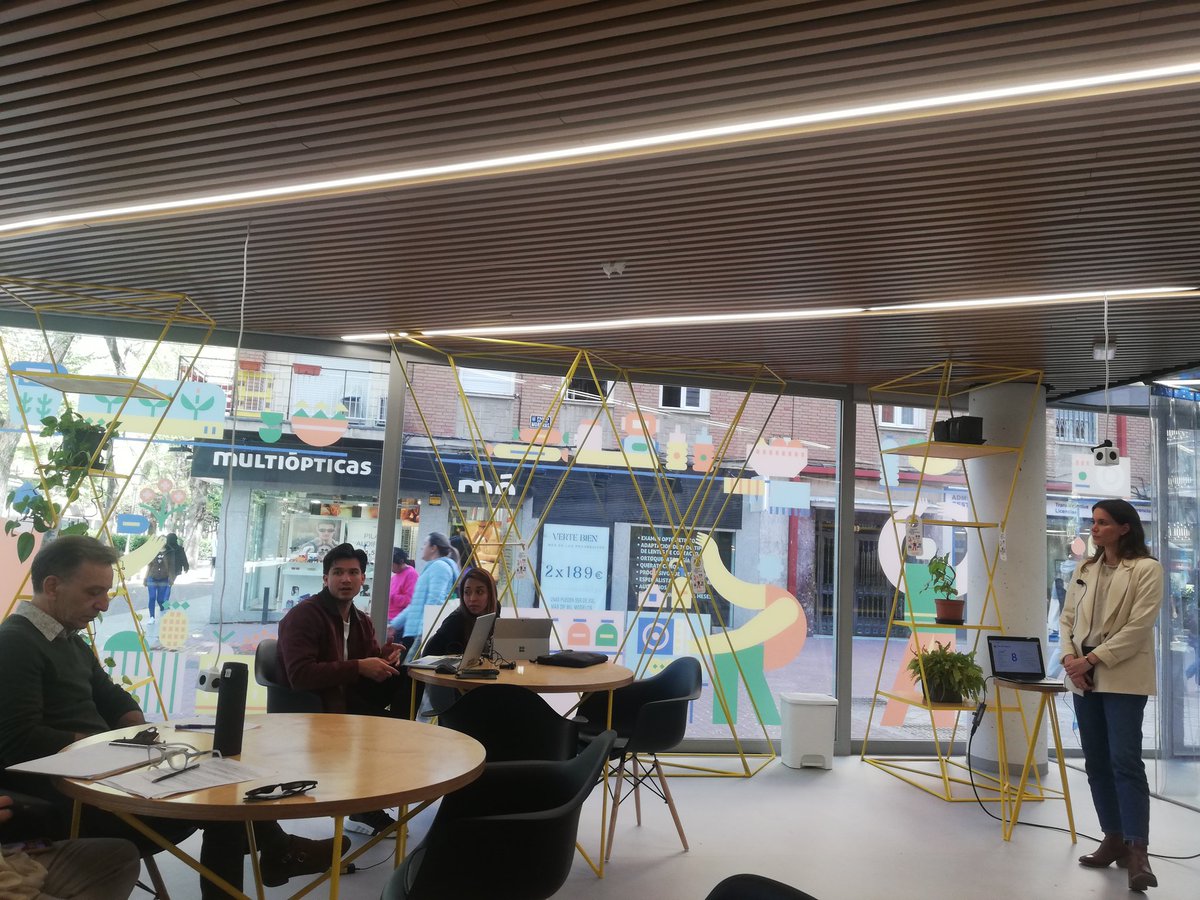 BiotechFashionGirl tweet media