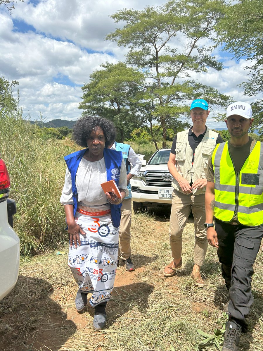 Honored to join forces with @MutaliBeatrice, UN Zambia Resident Coordinator, and @tgpollen, Zambia's DMMU National Coordinator, in our commitment to help the One UN mission assess the devastating effects of the drought crisis in Rufunsa district. #TogetherWeMakeADifference.