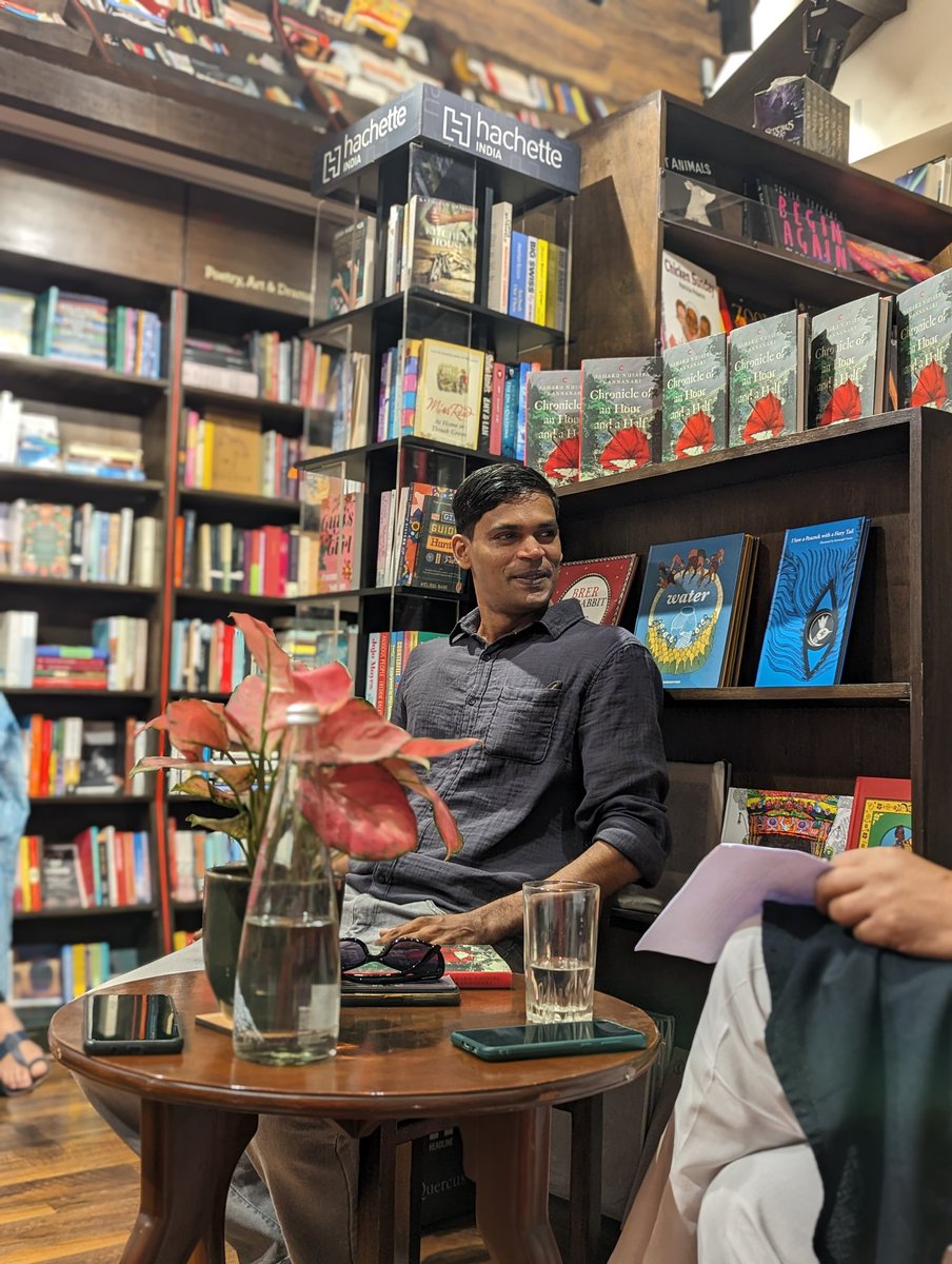It was an evening of great conversations at the #Delhi event of Chronicle of an Hour and a Half with @SaharuNusaiba and @Akshayamukul at the @BookshopInc .