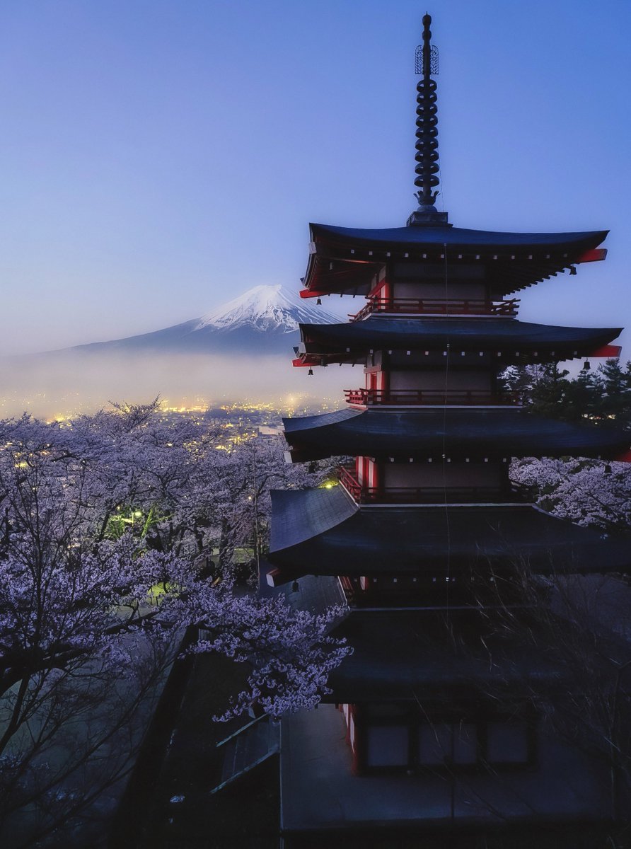 夜明け前も美しい日本の景色。