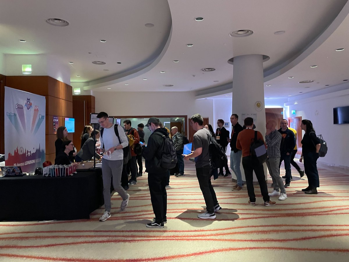 🥳 Welcome to #DevOpsCon #london Today marks the start of the conference. Prepare yourselves for an exceptional journey into the world of #devops 📷