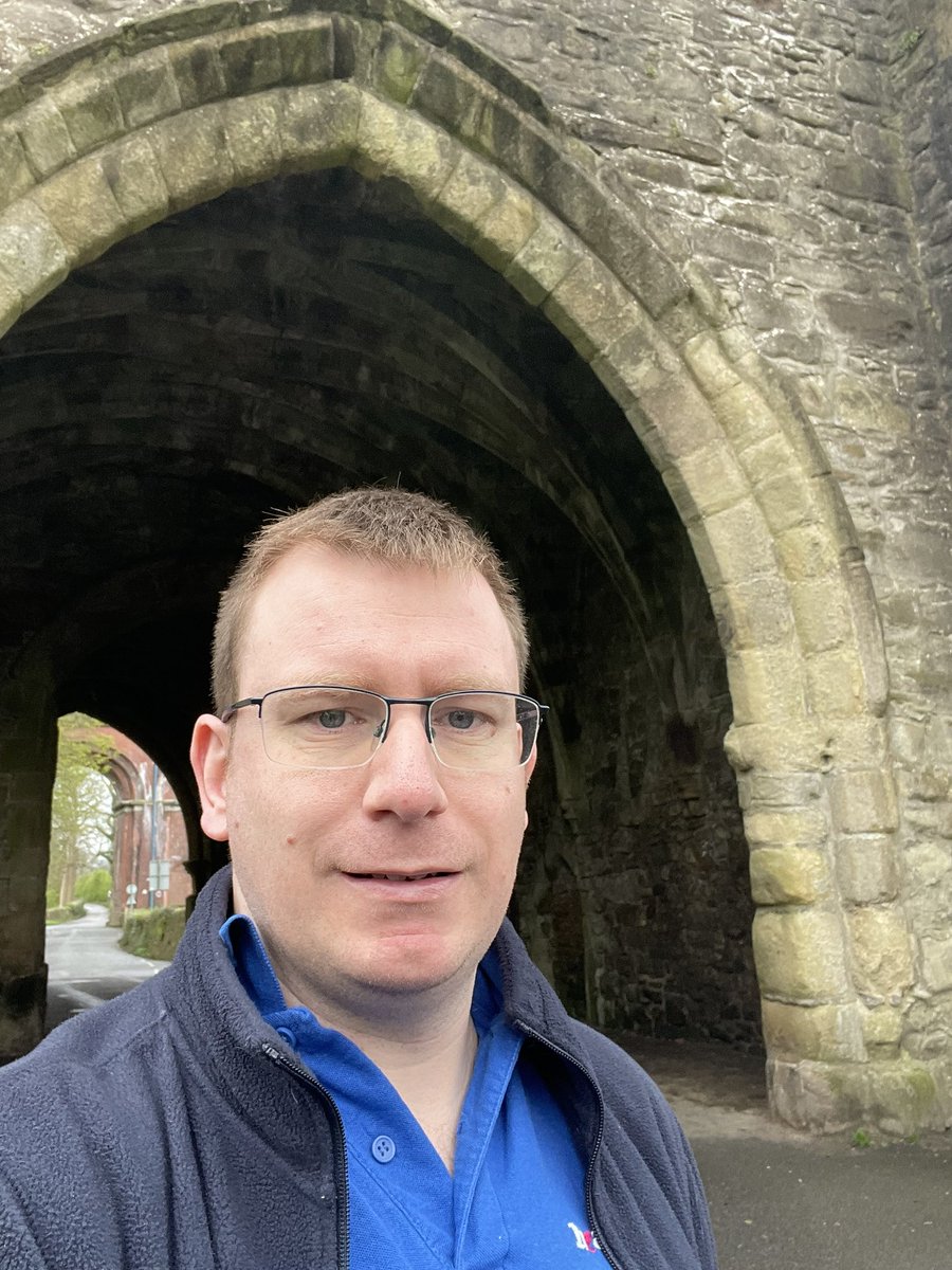 Steve is at @whalleyabbey this morning to hear the experiences of Carers. You can read more about this project here: healthwatchlancashire.co.uk/news/who-can-h… #WhoCanHelpMe