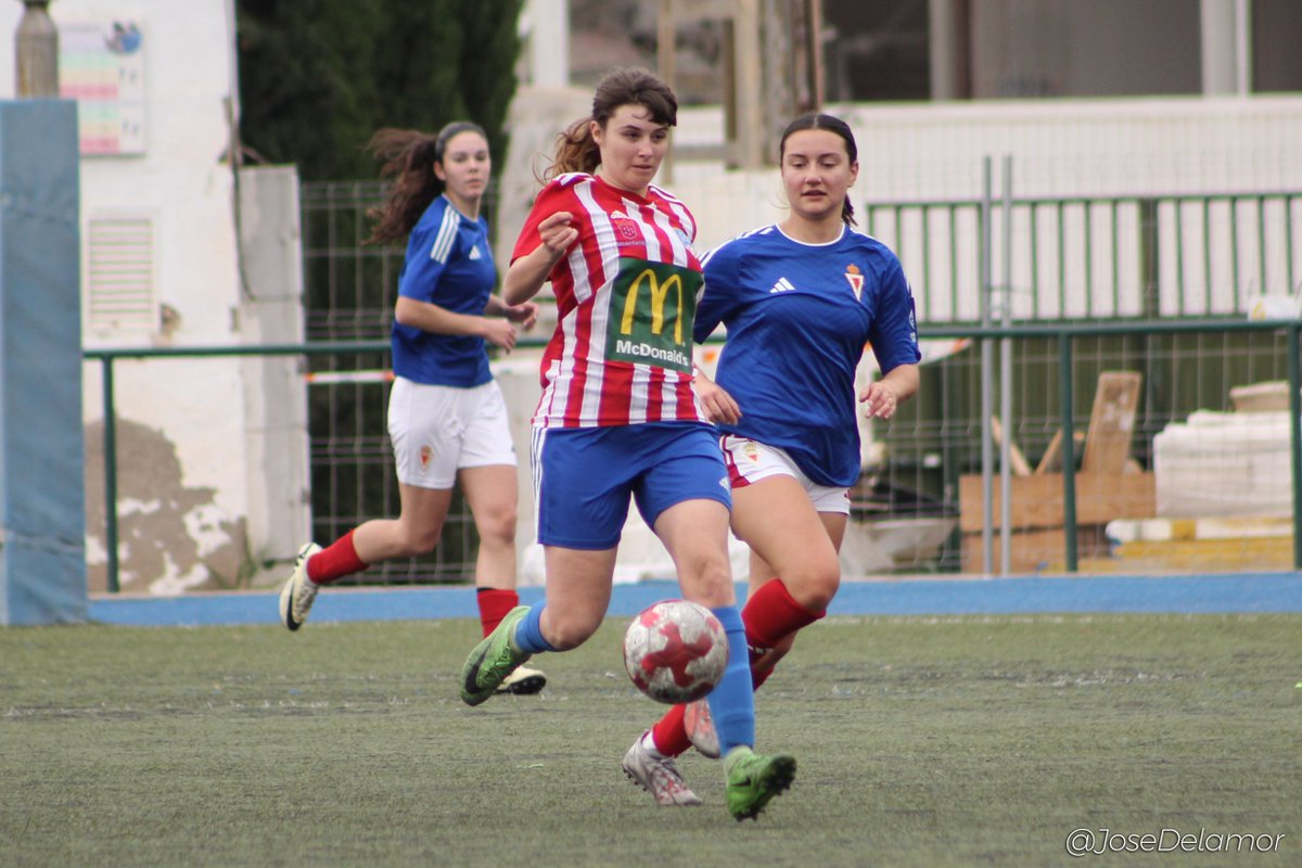 𝐏𝐑𝐄𝐅𝐄𝐑𝐄𝐍𝐓𝐄 𝐅𝐄𝐌𝐄𝐍𝐈𝐍𝐀

Jornada 17 | Alcantarilla FC UNIVERSAE 0-1 <a href="/realmurciafeme/">Real Murcia Femenino</a> B

📝El primer equipo cayó con la cabeza alta mereciendo más en un duelo con 10 jugadoras por 70' ante las granas.

⭐McDonald's Alcantarilla

📸: <a href="/JoseDelamor/">Jose Del Amor</a>

#SoñamosJuntos❤️🤍