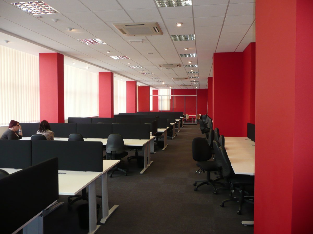 April is #nationaldecoratingmonth did you know adding a splash of red within your workspace is known to encourage connection and engagement, energise and motivate. An ideal colour for this completed training centre #refurbishment #fitout #workspace