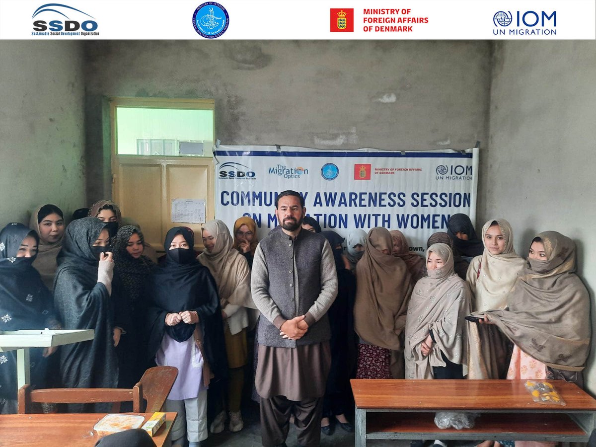 Empowering Quetta: With support from @DanishMFA , IOM Pakistan collaborated with SSDO Pakistan and Federal Investigation Agency, to conduct an awareness-raising campaign with Community Women on the risks associated with Irregular Migration. #community #quetta