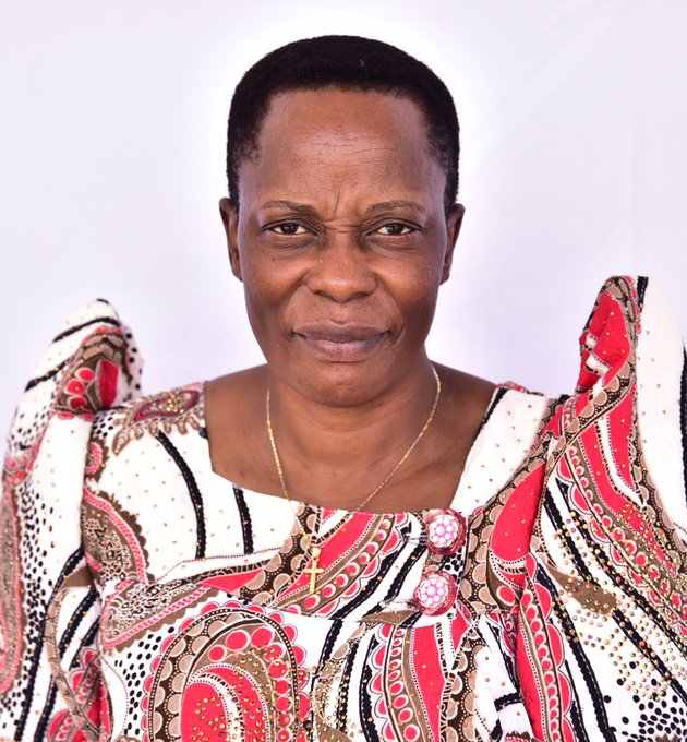 #KnowYourMP

Name: Hon. Betty Nambooze

Constituency: Mukono Municipality

Profession: Development Consultant

Political Party: NUP
#11thParliament