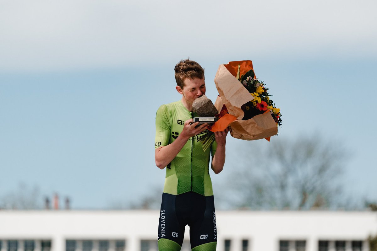 Revivez quelques moments de Paris-Roubaix U19 sous l’œil de notre photographe @ThomasMaheux 🤩