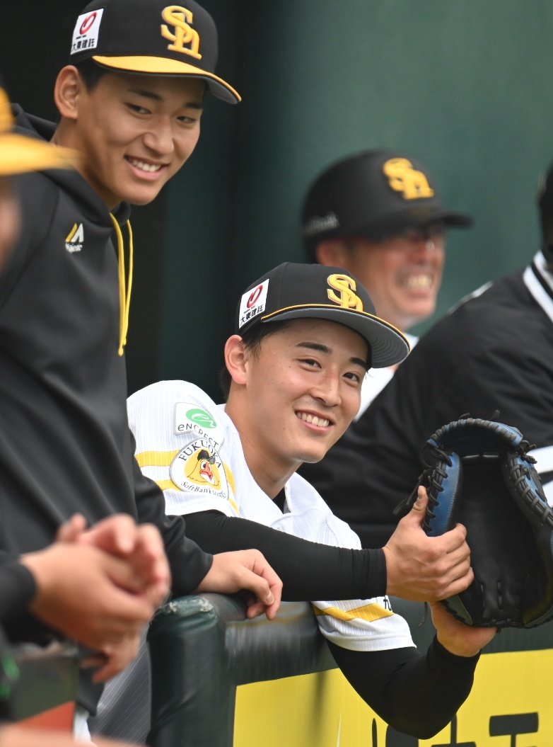 20240406 タマスタ筑後
#sbhawks
#前田悠伍 投手  #藤田悠太郎 選手
気が早いので、この2人がバッテリー組むことを想像して勝手に悠悠バッテリーって言ってる(⑉･ ･⑉)