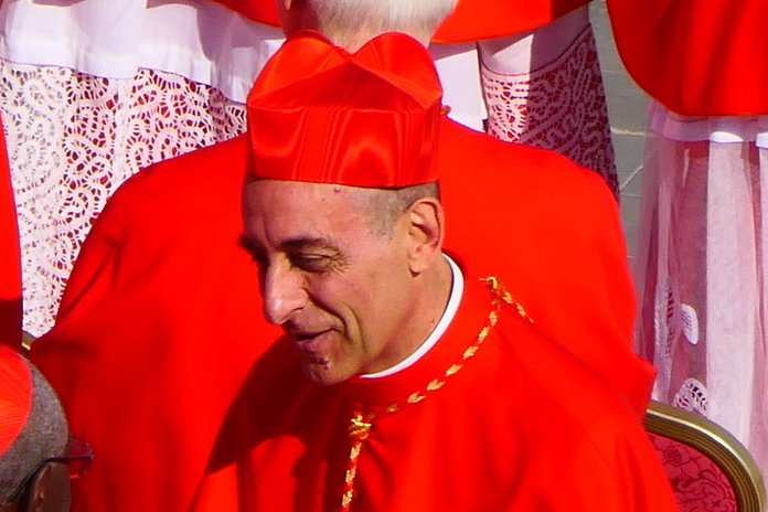 Cdl. Fernández issues Dignitas infinita. Repeats #Catholic condemnation of abortion & euthanasia amongst others. Silent on homosexuality. ‘Sin’ mentioned twice. @LifeSite report: lsn.click/ugi6ks Writes #PopeFrancis’ Fratelli Tutti is “‘Magna Carta’ of our contemporary…