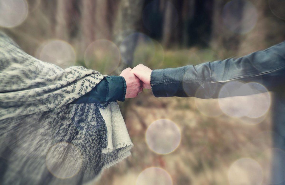 BistumBamberg's tweet image. #Paare lernen in einem Kurs, konstruktiv miteinander zu #reden und wichtige Themen der #Partnerschaft zu besprechen. Die Ehe- und Familienbildung bietet dazu ein Wochenende in #Vierzehnheiligen vom 19. bis zum 21. April an: familie.erzbistum-bamberg.de/termine/index-…

(Foto: cocoparisienne/Pixabay)