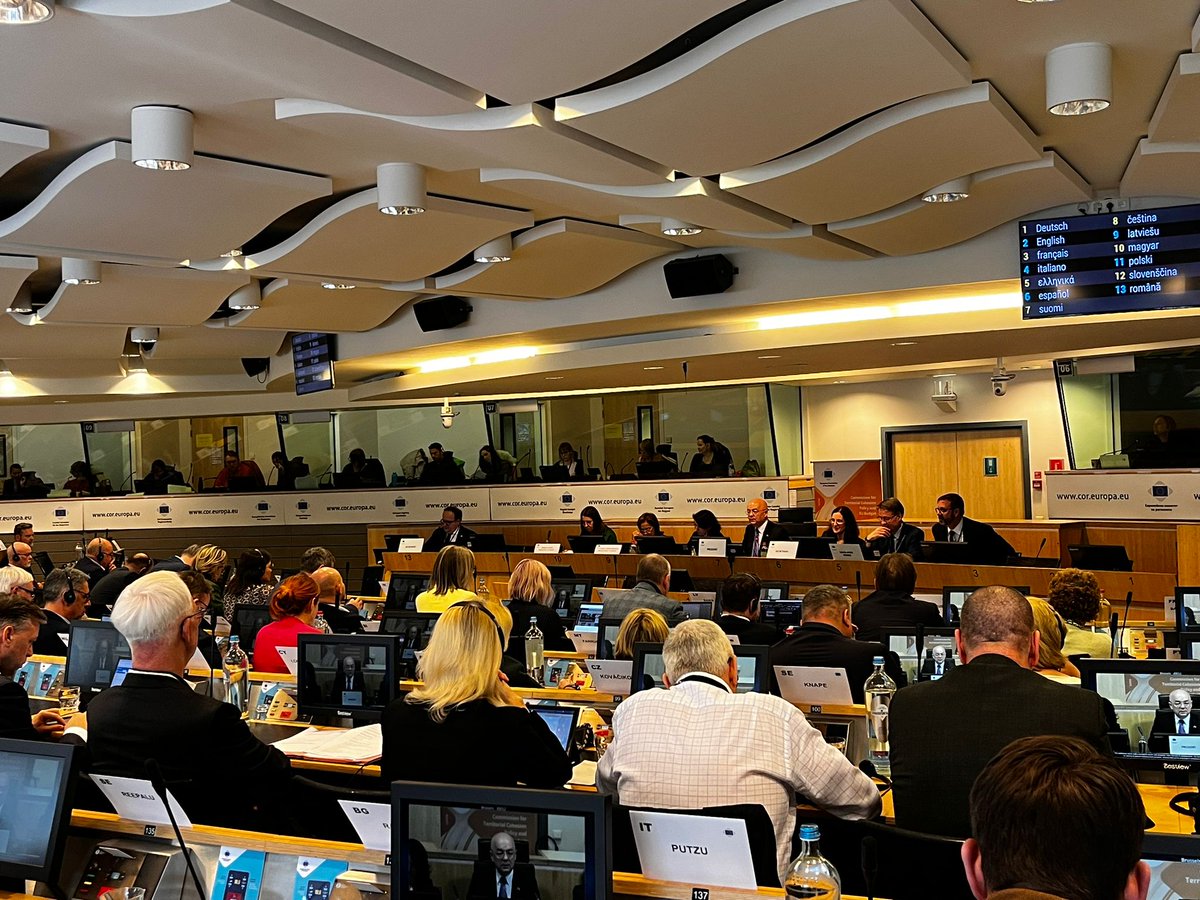 The Commission for Territorial Cohesion Policy and EU Budget meets today 🙌

✅ Debate on #CohesionPolicy
✅ @EU2024BE referral 'Cities' challenges in environmental, economic, and social transitions'  

🔴 Follow the meeting LIVE ⤵️
cor.europa.eu/en/events/Page…

#CohesionAlliance