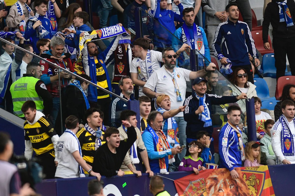cervezasambar's tweet photo. SORTEO - Se viene domingo de fútbol y la Romareda va a temblar:
@RealZaragoza vs. @Elchecf
¿Te quieres venir?:
👉 Síguenos
👉 Haz 🔁
👉 Comenta con quién vas a ir.
Publicamos ganadores el viernes a las 10 👌🏻 https://t.co/FptbnJDroP