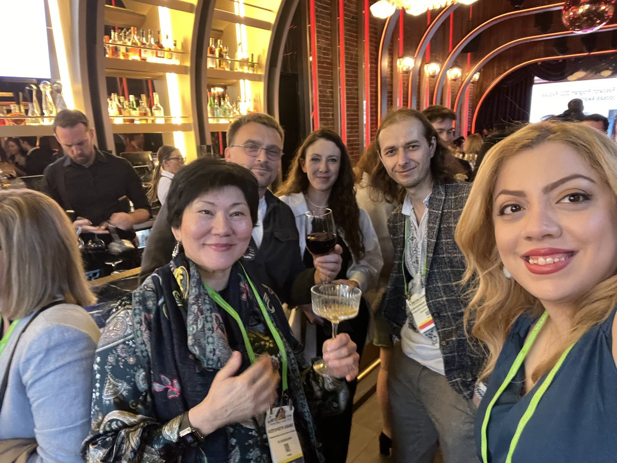 Vida Tajiknia M.D. tweet media