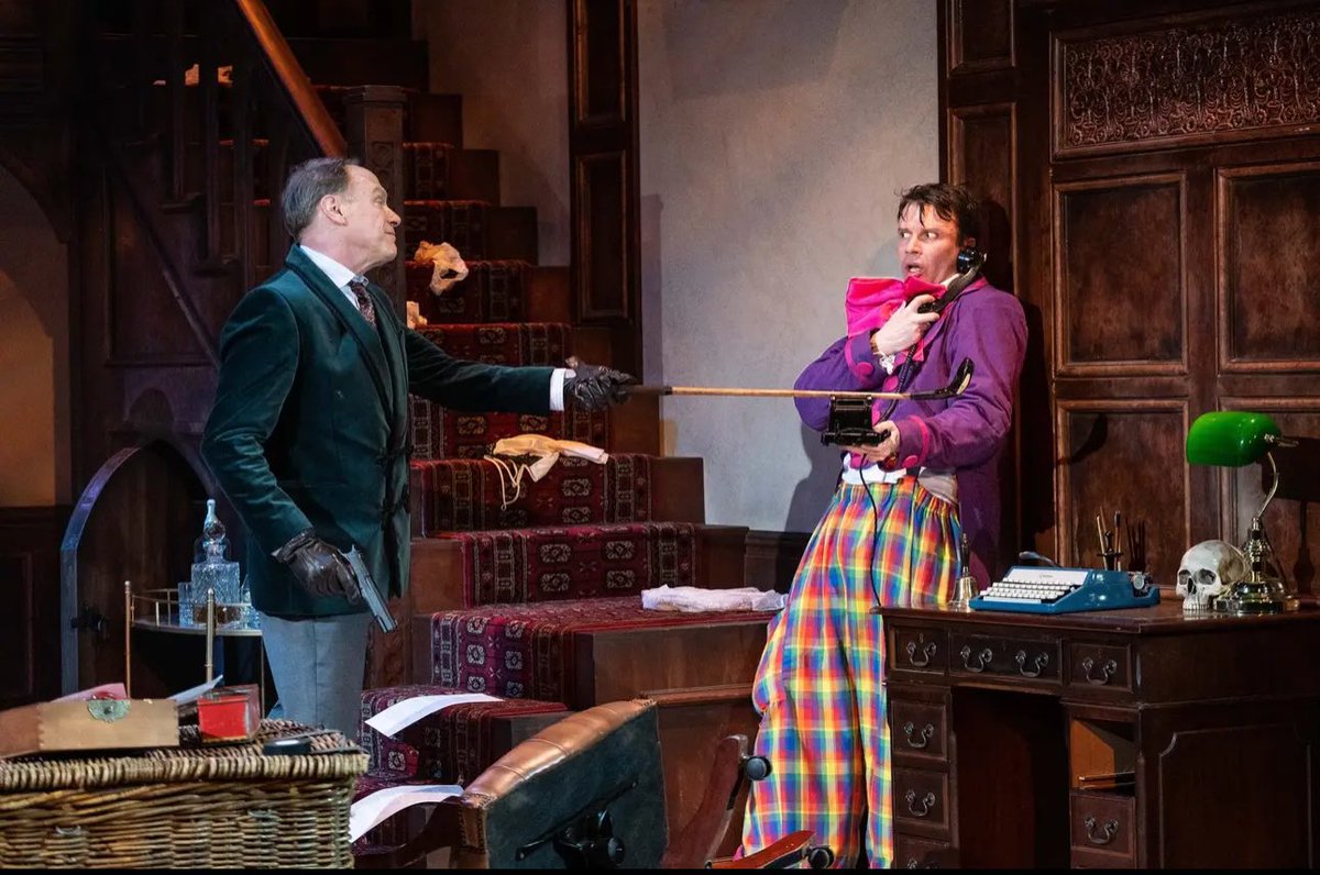 Excited to be heading to @MalvernTheatres tonight for Sleuth #CurtainCallReviews #gifted You can still watch my interview with @NeilMcDermott07 here: youtu.be/j9xG4HiAzgI?si…
