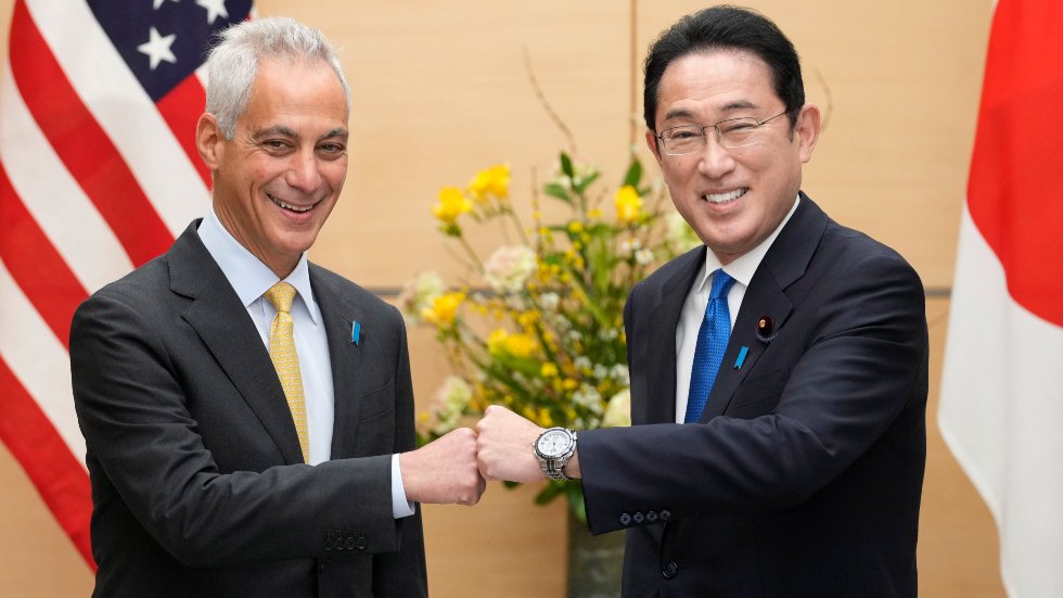 What are the odds that #Japan will become the first additional Pillar II partner of #AUKUS like his Excellency Rahm Emanuel said this week? And how will it tackle the #China threat? @alessionaval 1/3
