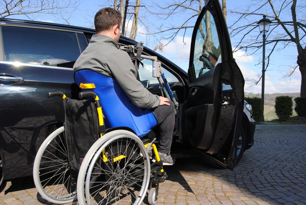 ⭐️⭐️ April Product of the Month ⭐️⭐️ The Handylift Person Hoist is an electro-mechanical lifting arm that has the function to facilitate the transfer of a passenger from their wheelchair to the original vehicle seat 🚗🚗 Find out more by visiting basnw.co.uk/product/handyt… 🚗🚗