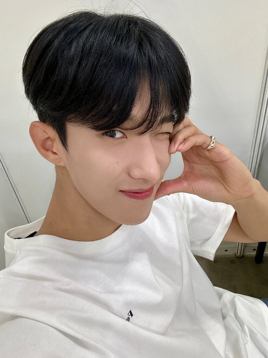 thinking_ldk's tweet photo. #도겸 #DOKYEOM https://t.co/TbkK5dUtio