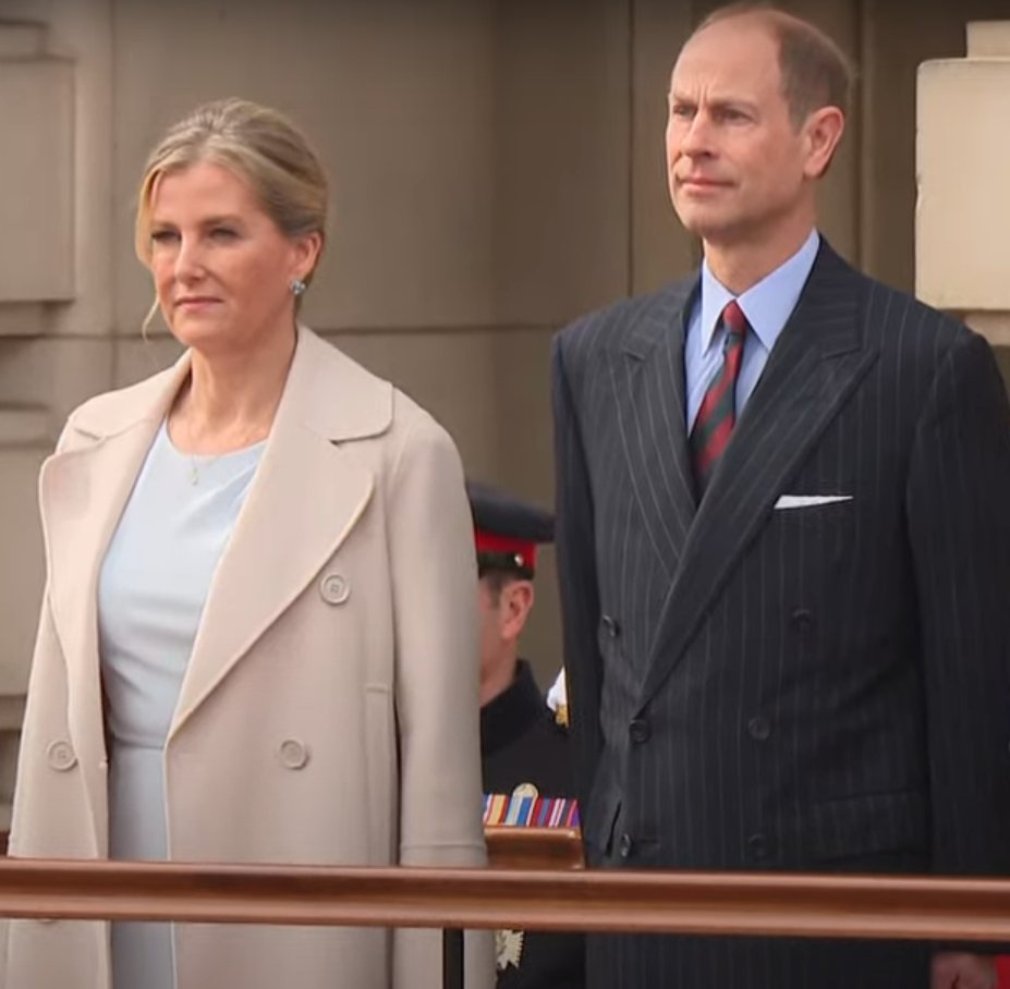 The Duke and Duchess of Edinburgh attending Entente Cordiale anniversary 🩶💙

#TheDuchessofEdinburgh #TheDukeofEdinburgh #TheEdinburghs #RoyalFamily #BritishRoyalFamily ✨