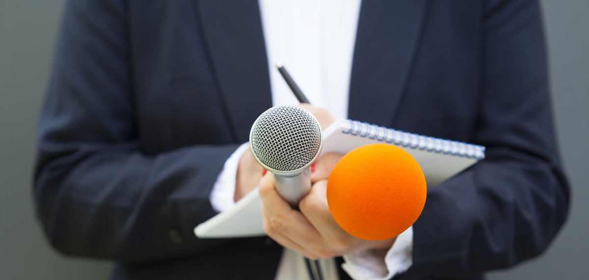 Gestiegene Überwachung, Schikane und Gewalt erschweren journalistische Arbeit in China immer mehr. Der DJV fordert Bundesaußenministerin Annalena Baerbock auf, sich mit Nachdruck für die Pressefreiheit internationaler Korrespondenten in China einzusetzen: djv.de/startseite/pro…