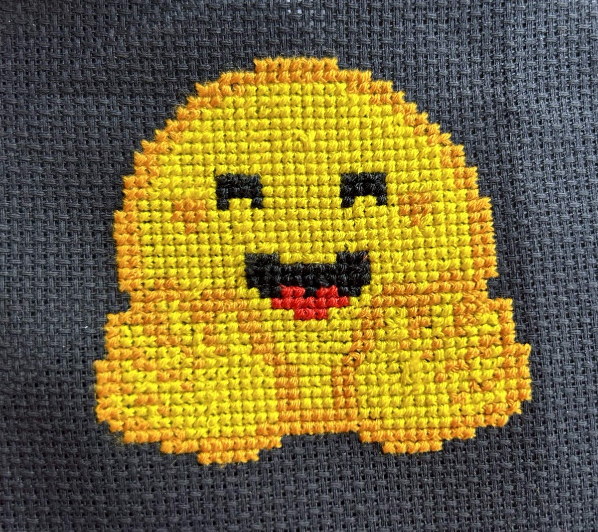 Excited to share that I joined @huggingface 🤗 contributing my experience and research on AI, communities, open source in the AI policies space as Applied Policy Researcher in the ML & Society team. Democratize all the AI! Watch this space, in the meantime, enjoy my cross-stitch