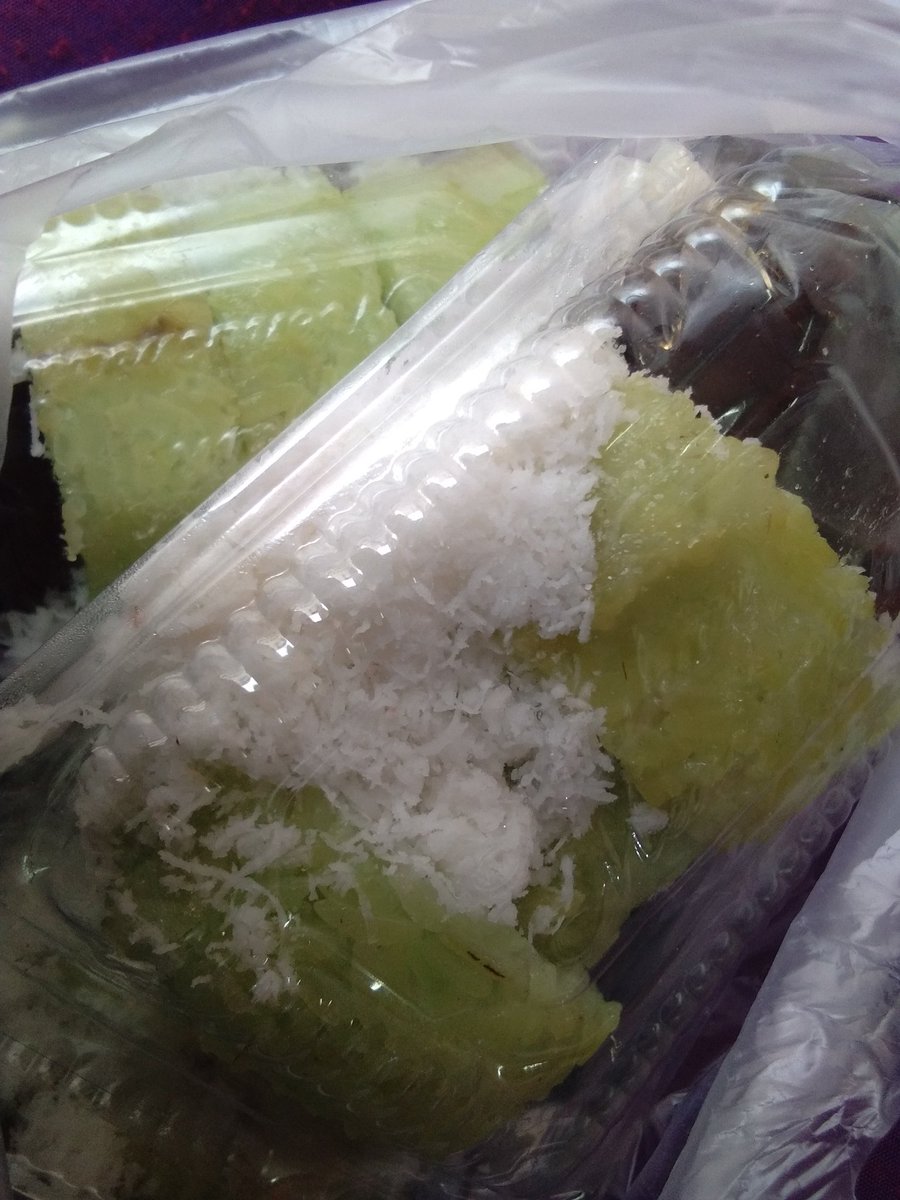 Oleh2 ngabuburit sambil belajar jalan lagi.. 
Love is = katuangan karesep abdi.. Alhamdulillah 😊