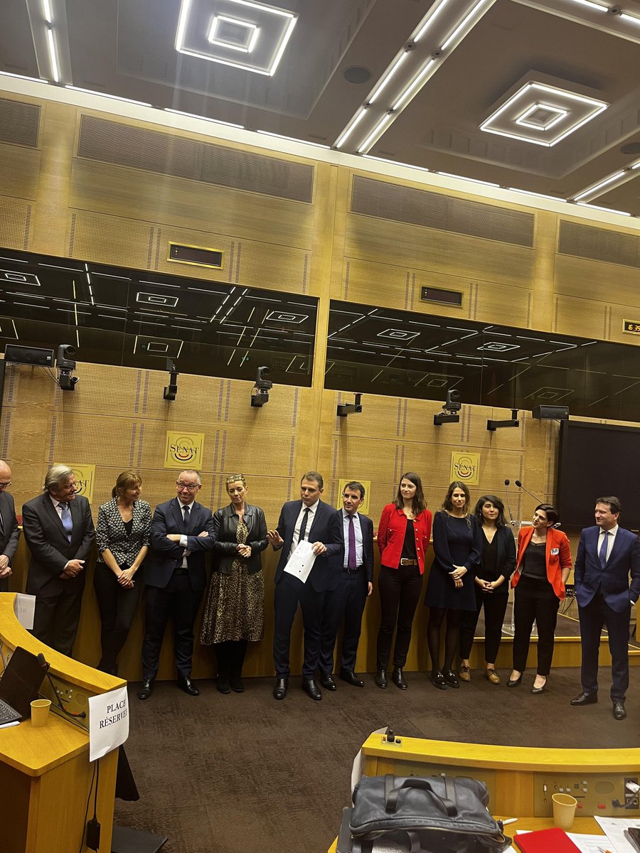 Jeunes constit' tweet media