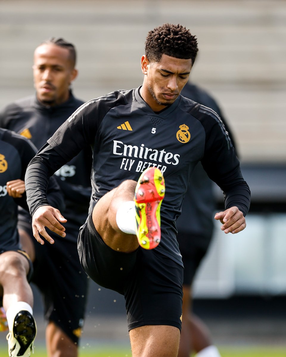 realmadrid's tweet photo. 🦿 @BellinghamJude 🦿
#RMCity https://t.co/IthNTuMpKj