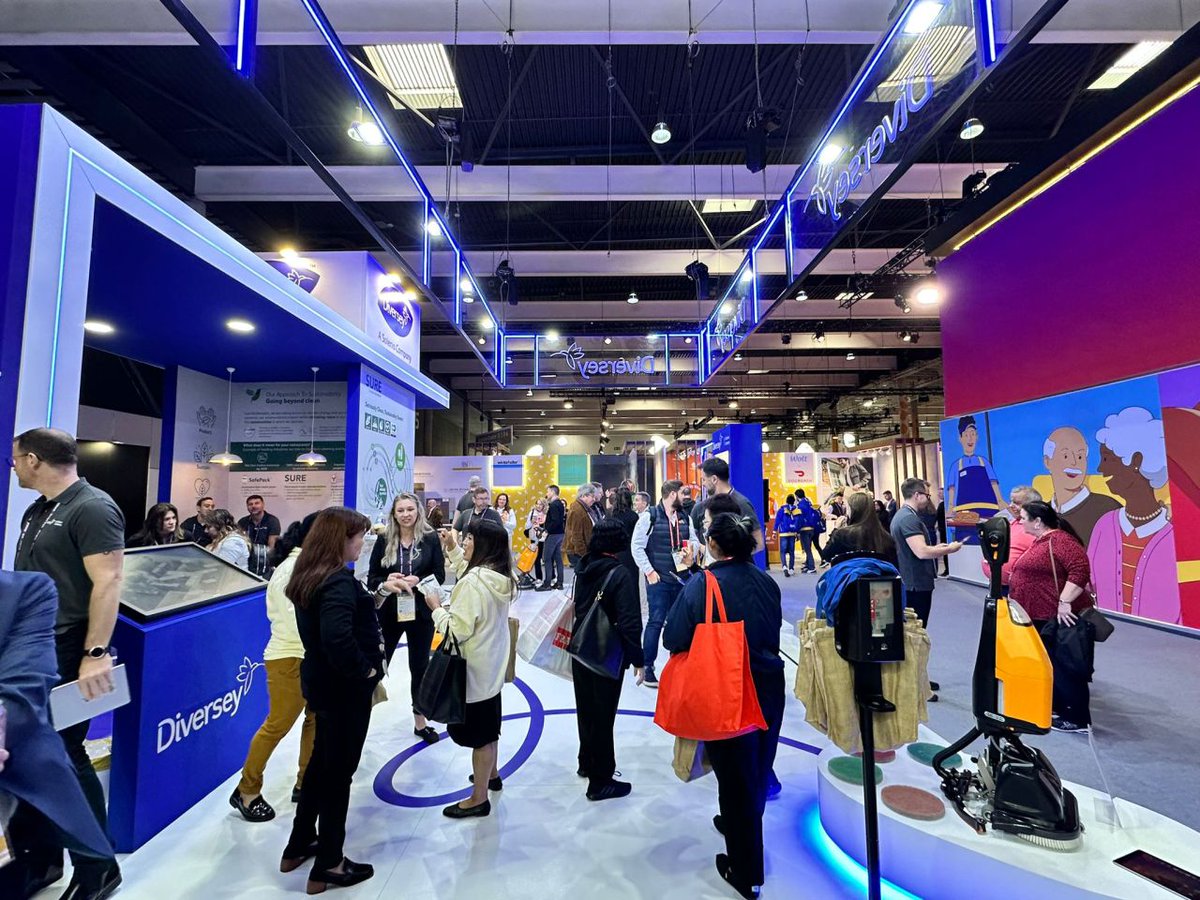 diversey's tweet photo. 🍔 The McDonald's Worldwide Convention 2024 just started at Fira de Barcelona!

📍 Swing by booth 525 to learn how Diversey - A Solenis Company, can redefine your operations ensuring the best guest experience.

+info 👉 https://t.co/09xno0Cdu7

#Diversey #Solenis #MCDWW24 https://t.co/FfkyBXHGa9