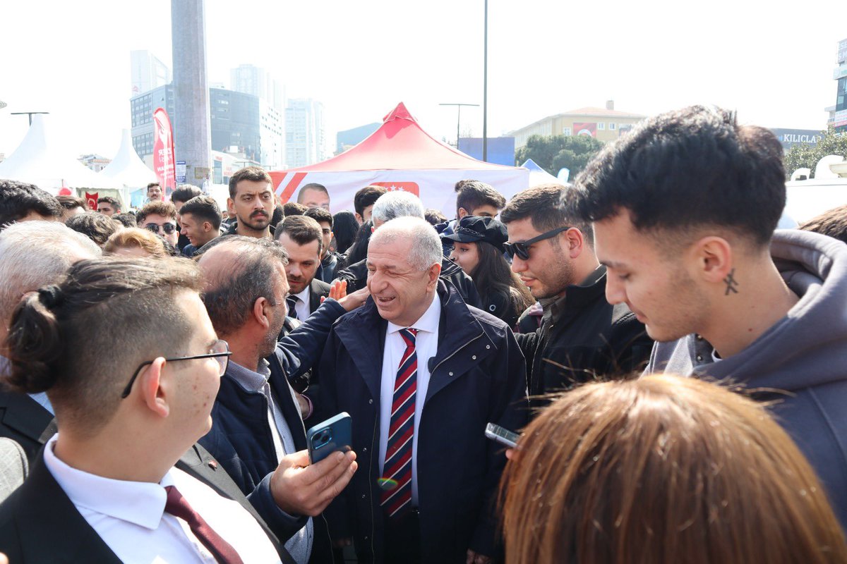 Güneş batalı çok oluyor, artık karanlığı meşale aydınlatıyor. 🤫⏳