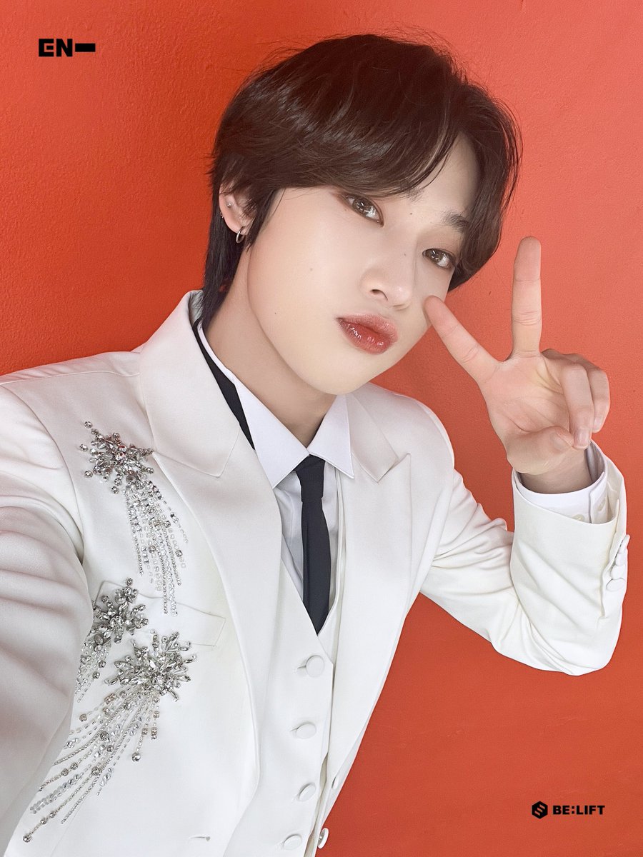 kimsunoodaily's tweet photo. SUNOO's BRAND REPUTATION [240408] 🦊

Retweet, like and comment the complete hashtags (with your best SUNOO moments 📸) of our sunshine. 🌻

@ENHYPEN_members @ENHYPEN #ENHYPEN #엔하이픈 #ENHYPEN_SUNOO #엔하이픈_선우 #SUNOO #선우 #ソヌ https://t.co/YqLZ11JZIe