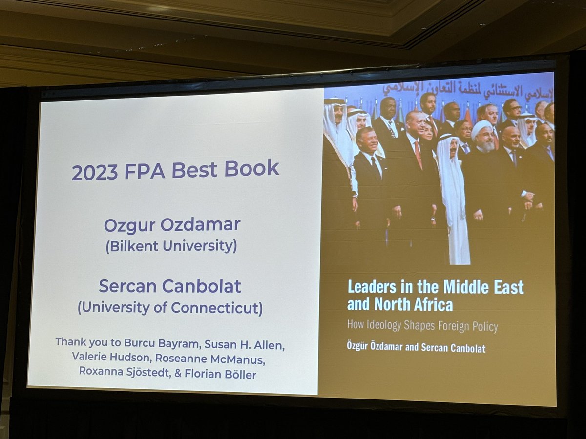 ISA 2024 konferansında “En İyi Dış Politika Kitabı” ödülünü @CanbolatSercan ile aldık / Received the Best Book in Foreign Policy Analysis award at #ISA2024