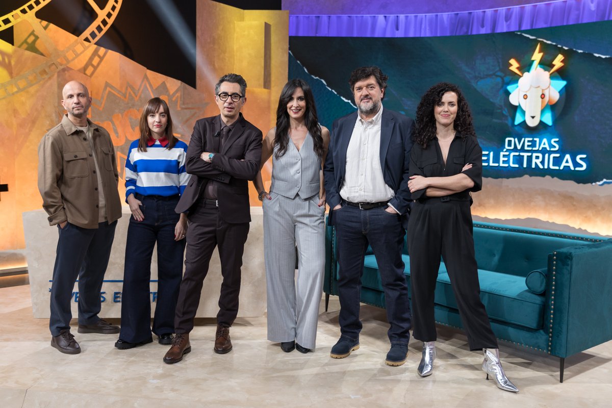 la2_tve's tweet image. ⚡️🐑 ¿Quién es quién en #OvejasEléctricas? 🐑⚡️

Conoce a los colaboradores de este innovador programa sobre narrativas presentado por @Berto_Romero y que se estrena este martes a las 23:00h en @la2_tve

🧵@martajserrano, @jorgecarrion21, @Amasensio, @txabela_cc y @kubelick 👇