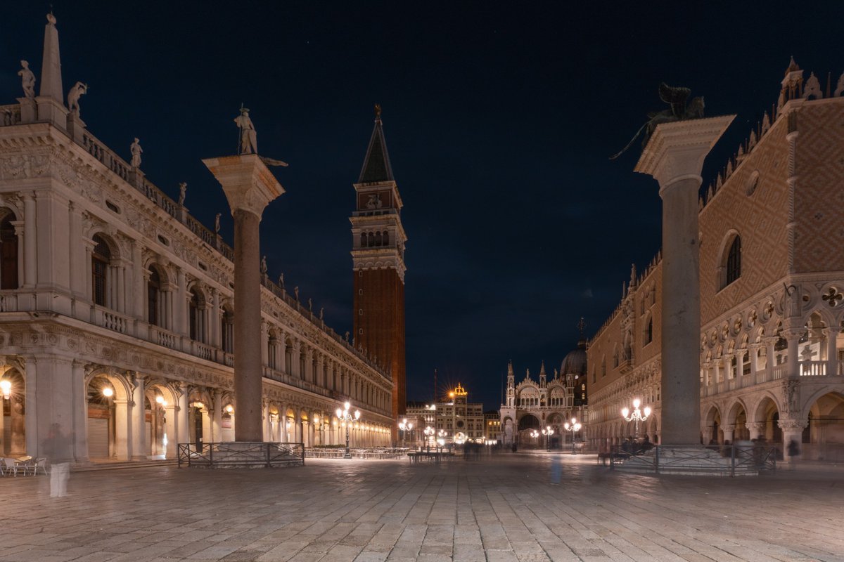 #VeneziaPerImmagini

✨ Buona serata da #PiazzaSanMarco con questa foto di Enrico Cazzaro, che ringraziamo

📧 Invia i tuoi scatti a social@comune.venezia.it
Send your best shots to social@comune.venezia.it

@DetourismVenice @TurismoVeneto @veneziaunica